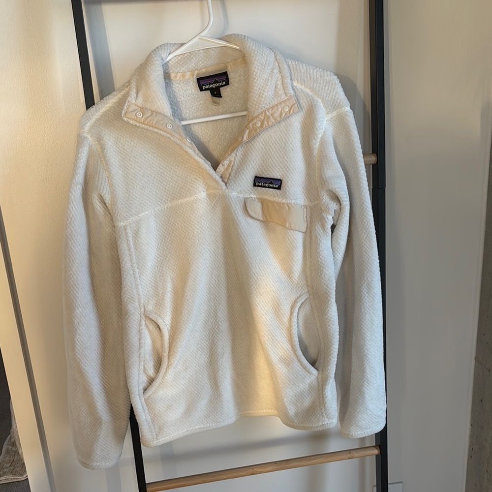 Patagonia Cream Fleece Pullover